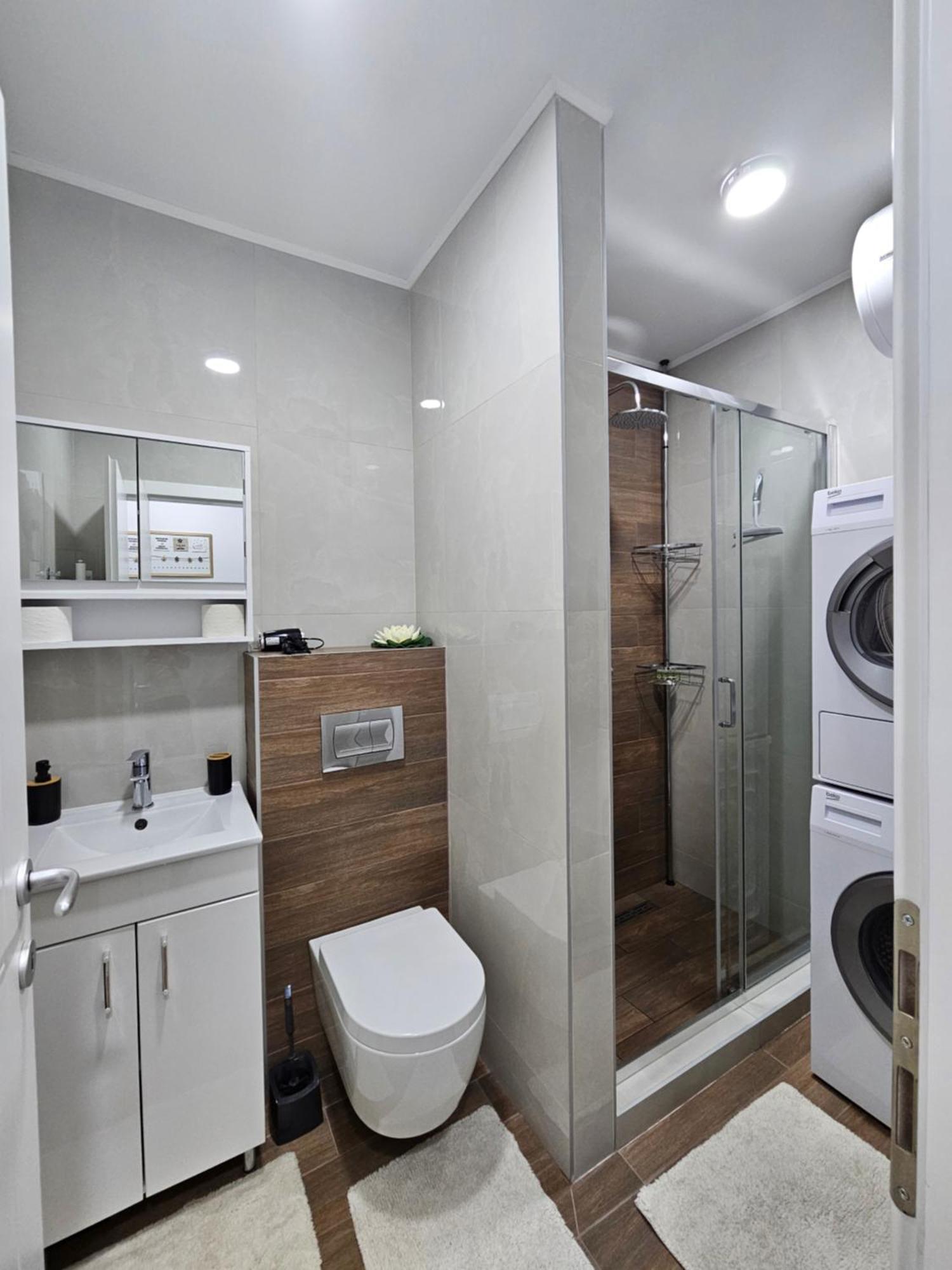 Apartman Vukota 2 ปิโรต์ ภายนอก รูปภาพ