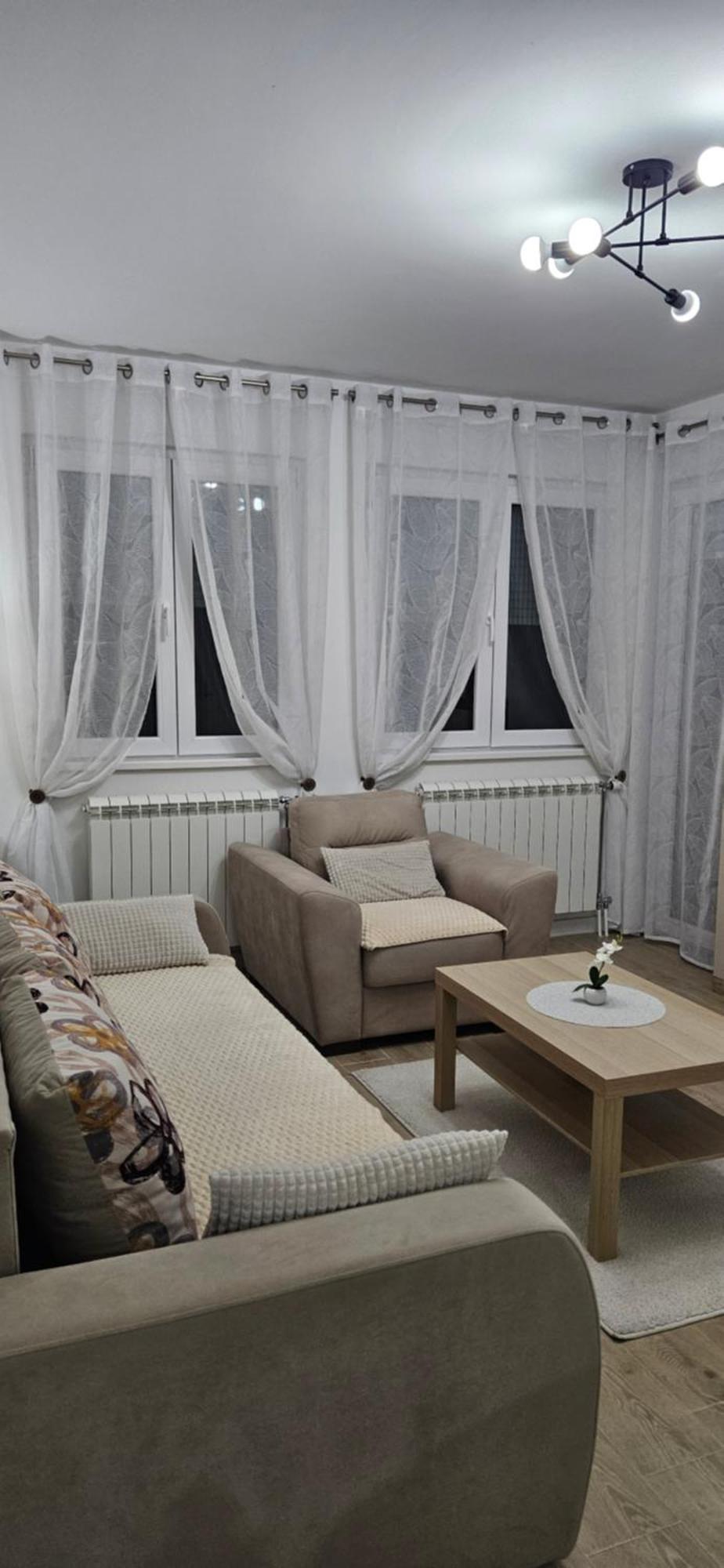 Apartman Vukota 2 ปิโรต์ ภายนอก รูปภาพ